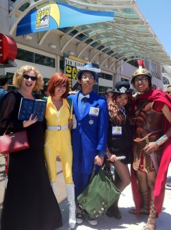 Luckily, because I texted them to someone, two of my three favorite SDCC pics were salvaged! I&rsquo;ve never seen such brilliant cosplaying. EVER. All of these people nailed it SO HARD! (Don&rsquo;t mind creepy dude. He&rsquo;s a dick and jumped in on