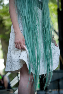 dancesamdance:  I’d love to have this hair color.