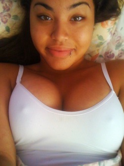 kimiswhatyouneed:  goodmorning followers (: 