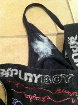 simpdan:  Trying something new! These ultra wet playboy thong