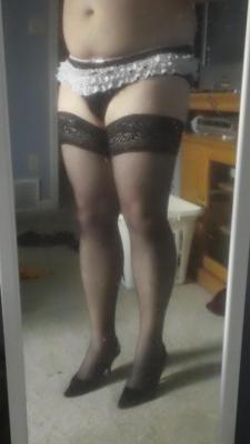 randomturnons:  French maid panties, thigh highs, and high heels
