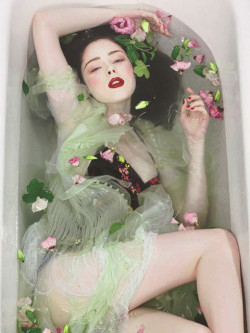 Coco Rocha in “Agua Caliante” for Numero by Sofia