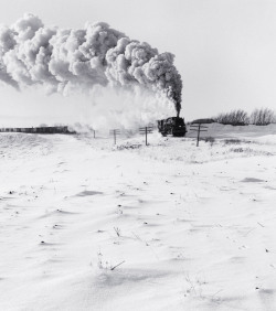 Great Northern Railway Extra 3387 East photo by David Plowden;