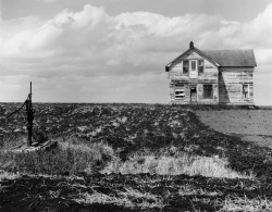 Lincoln Valley, North Dakota photo by David Plowden, 1971