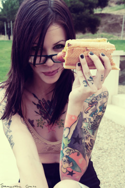 samguss:  From a set that just went live on @zivity, Hot Doggies!