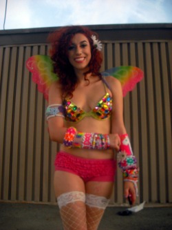 Last one :) you can see my outfit better here & my kandi.