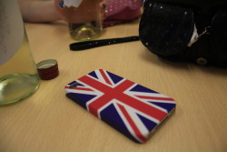 raynedays:  my awesome phone case :)