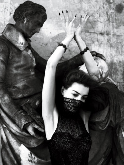 suicideblonde:  Anne Hathaway photographed by Mert and Marcus
