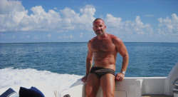 Homens Maduros de Sungas - Mature Men in Trunks