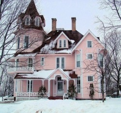 forgetthislife-comewithme:  I want this as my house. 