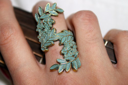 this-is-thestoryofagirl:  Just bought this ring in white today!