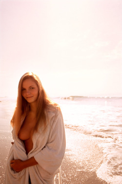 theblackgodoftime:  higherentity:… beach girls Sandy Johnson