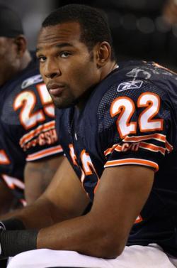 katiedid3:  32 Day NFL Challege- Day 17 Team: Chicago Bears Player: