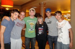 sexytimewithsykes:  OMG WOT  Nathan’s Tan…Tom’s