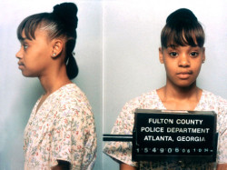 thecornerstorecriminal:  In 1994, Lisa “Left Eye” Lopes was