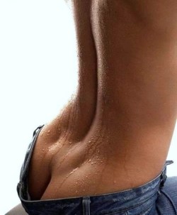 sexy-ass-mexican:  i love ass dimples <3