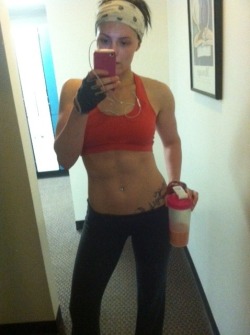 balancefit:  I love this photo. She looks awesome. 