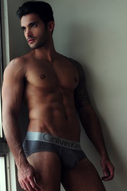 nonnyy:  William Albuquerque . Luis Vilela