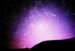 neekaisweird:  LessBlue Sky.Comet IkeyaZhang.235215-R1-E017_017.PIKNIK