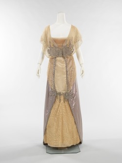 omgthatdress:  Drécoll evening dress ca. 1914-1914 via The Costume