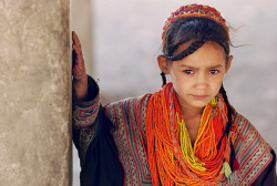 nde-and-proud:dawnmoss:The Kalash People. A rare tribe on the