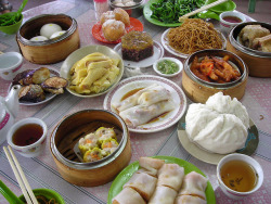 hiorion:  foodonly:  GOD I AM DYING FOR SOME DIM SUM.  Photos