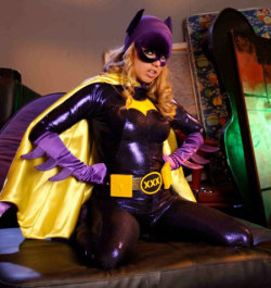 epfidemic:  your batgirlyour daily dose of lexi belle - 9-7-11