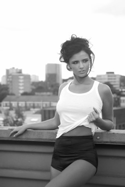 forthosewhocravefashion:  Lucy Mecklenburgh