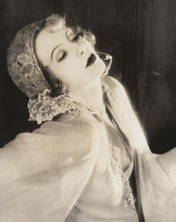 girlflapper:  Greta Garbo ‘The Temptress’, by Louise Ruth