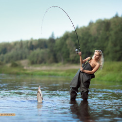 exposed-in-public:  Fishing Exposed at http://exposed-in-public.tumblr.com/ mrmrswoodman:  nudepageant:  Y u r i  B r u t 4  