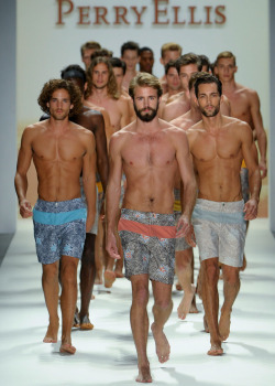 yellowasian:  Perry Ellis SS12 Finale — anyone know who the