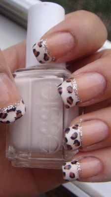 omnomnom88:   Leopard print French Tips using Essie’s We Can