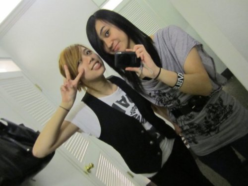 dreams-forgotten:  With my buddy Tiffany~ I kinda miss my blond hair 