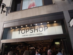 Quiero irme a Viña a mi rinconcito de Topshop en Paris, no pido