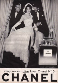 farow:  + vintage Chanel ad. gorgeous. 