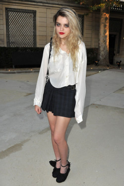 d-e-a-t-h-a-n-d-g-l-o-r-y:  perfect 