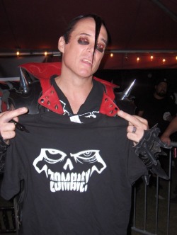 horrorpunk:  JERRY ONLY of The Misfits with a ZOMBIE! logo tee.