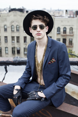 Queer Avenue