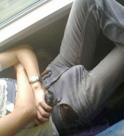 4skindelight:  bulgeology:  Just another day on the bus„„