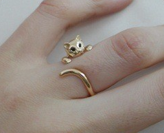 oceanlivin:  i want this ring now! 