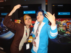 pup:  electromelody:  legendorga:  Mordecai and Rigby cosplayers