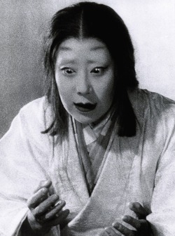 oldhollywood:  Isuzu Yamada as Asaji/Lady Macbeth in Throne