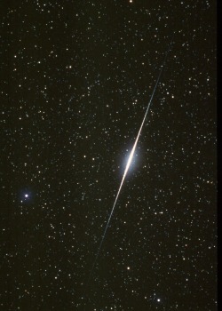 kenobi-wan-obi:  Iridium 52  While hunting for meteors in the