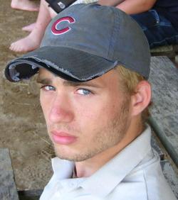 ksufraternitybrother:  FUCKING HOT AND PERFECT REDNECK!!! KSU-Frat