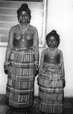 yagazieemezi:  OTOFO (Puberty) custom, Accra.  1970s 
