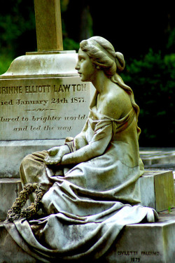 tailoverteakettle:  Corinne Elliot Lawton, Bonaventure Cemetery,