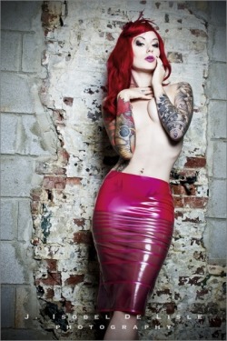  the way you feel - Cervena Fox / mua: Anna DeMeo / HMS Latex