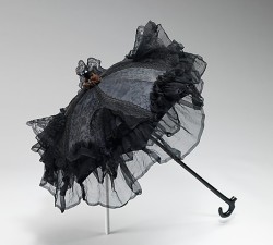 omgthatdress:  Parasol 1870s The Metropolitan Museum of Art 