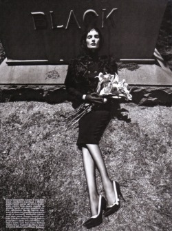 dandy-farouche:  Steven Meisel Vogue Italia August 2008 