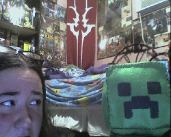 cklikestogame:  Finished my Creeper plush.. Hes 15inches tall..TIME